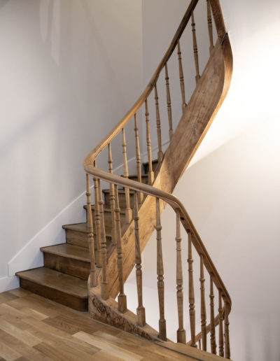 Rénovation d'un escalier en bois par la Menuiserie Salavert